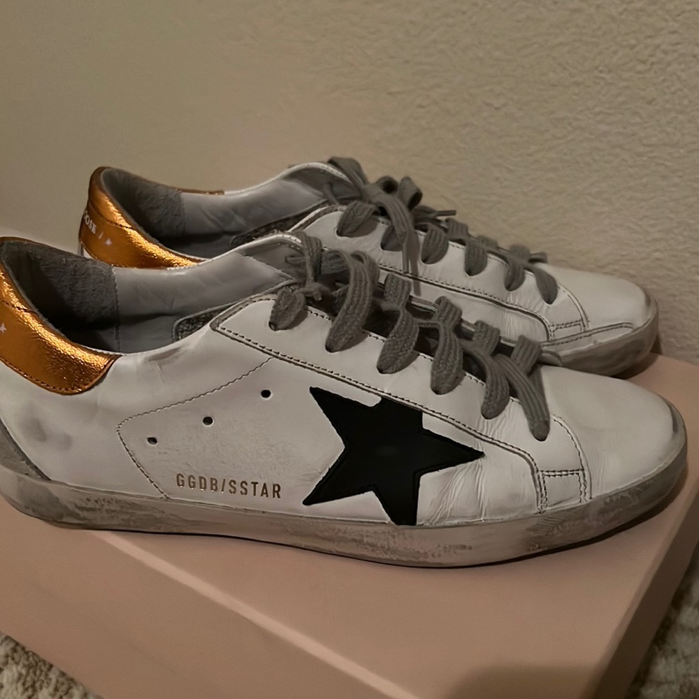 Golden Goose Superstar size 38